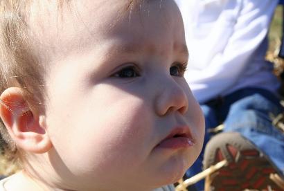 I put this one on because I think Audrey looks A LOT like her mom's baby pictures in this picture.